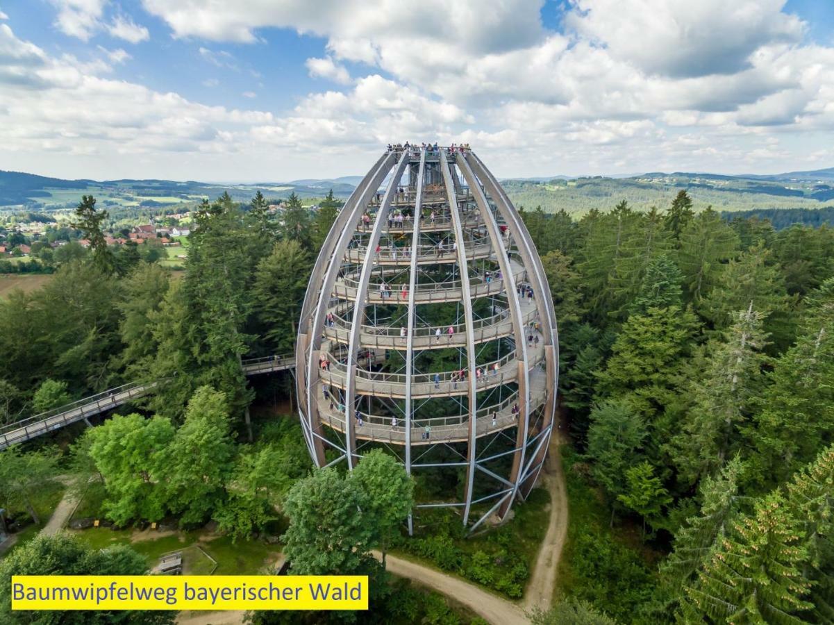Ferienwohnung Fernblick Neukirchen vorm Wald Exterior foto